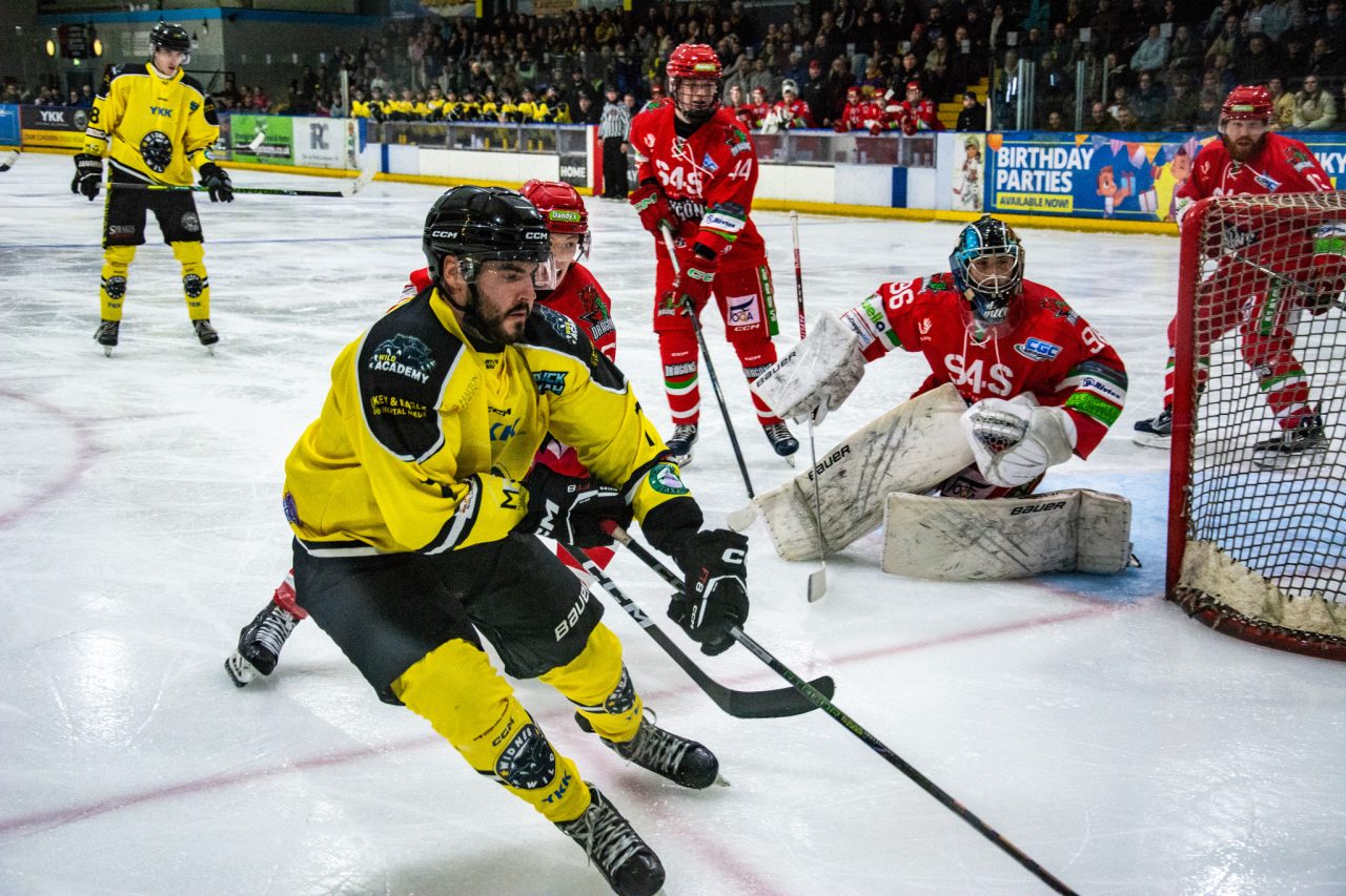 Witkowski Fires Four as Dragons Defeat Wild in Derby Clash